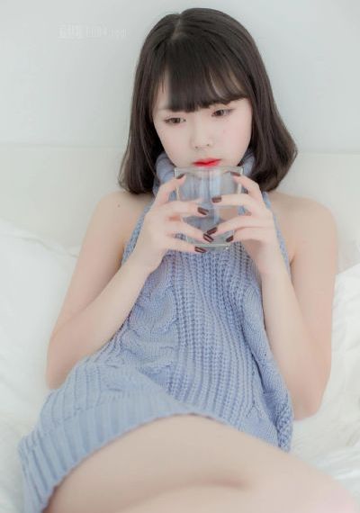 古墓荒斋