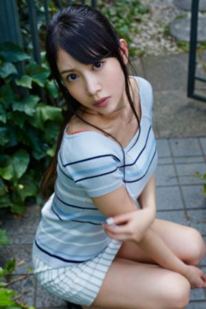 班长让我吃她胸摸她奶小黄鸭