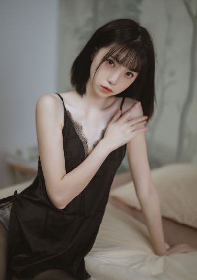 饥饿漂亮的女邻居3伦理