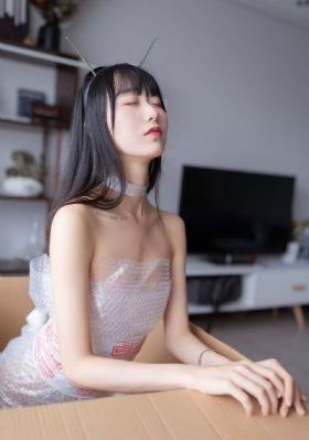 叶罗丽光浮尘免费观看全集
